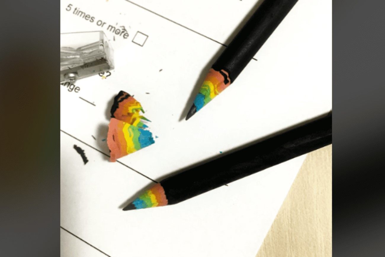 31. Pencil rainbow.jpg
