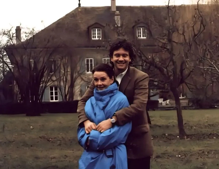 53 (1).jpg?format=webp