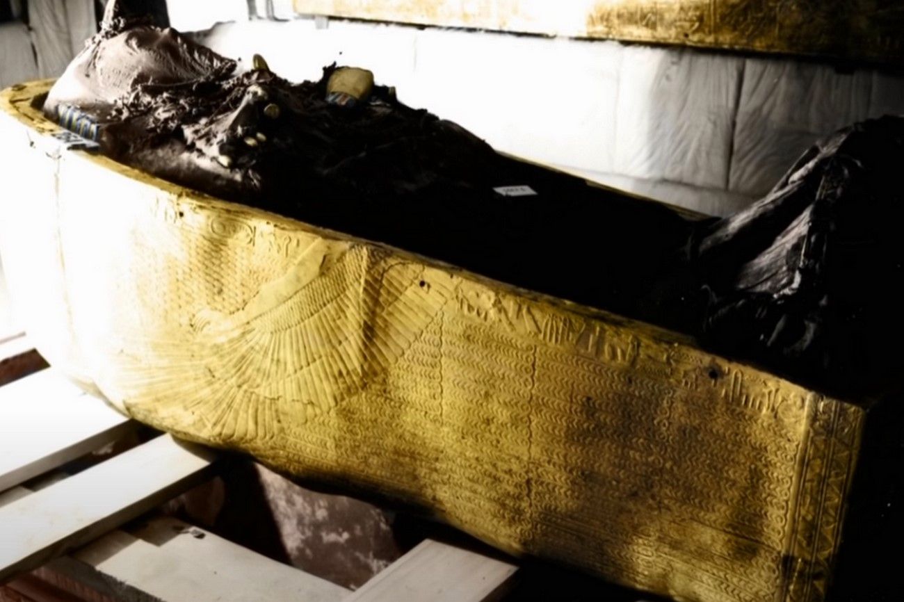 The Tomb of Tutankhamun.jpg